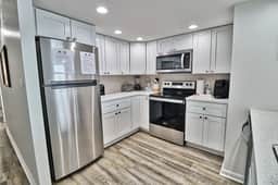 Waterpointe 1 Unit 701 - Image 3