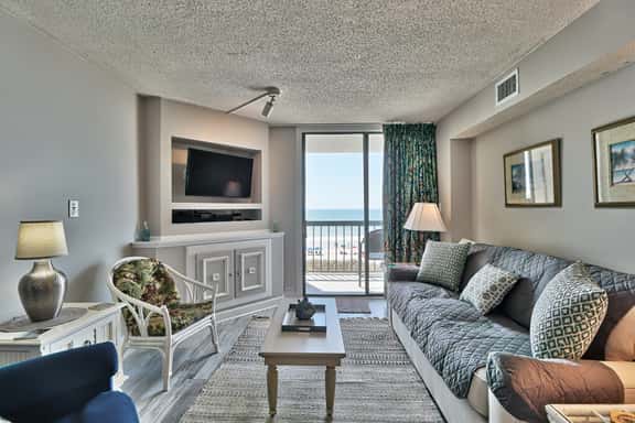 Waterpointe 1 Unit 406 - Image 1