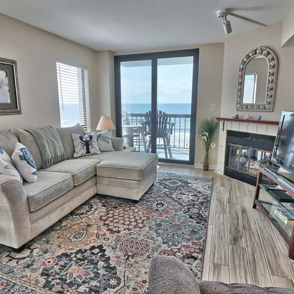 Waterpointe 1 Unit 601 - Image 1