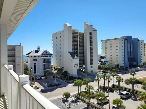 Ocean Breeze Luxury Resort Unit 4B - Image 2