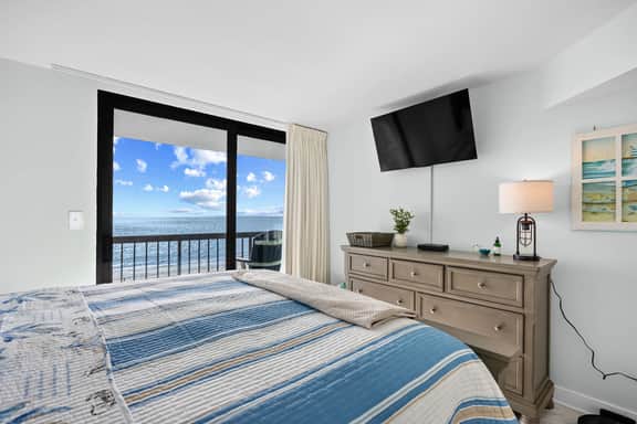 Waterpointe 1 Unit 702 - Image 2