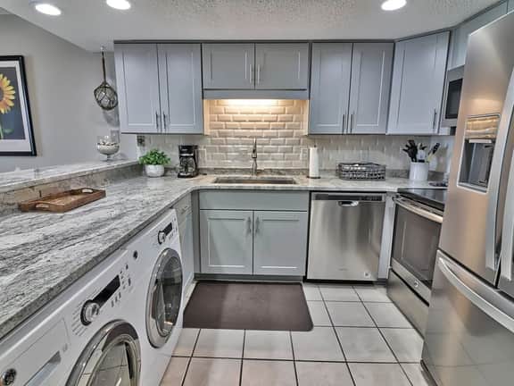 Waterpointe 1 Unit 804 - Image 2