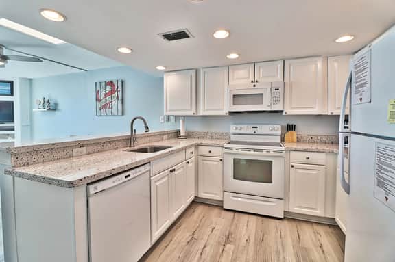 Waterpointe 1 Unit 1002 - Image 4