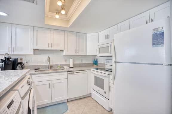 Waterpointe 1 Unit 907 - Image 5