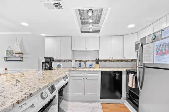 Waterpointe 1 Unit 305 - Image 2