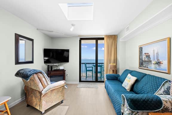 Waterpointe 1 Unit 1006 - Image 3