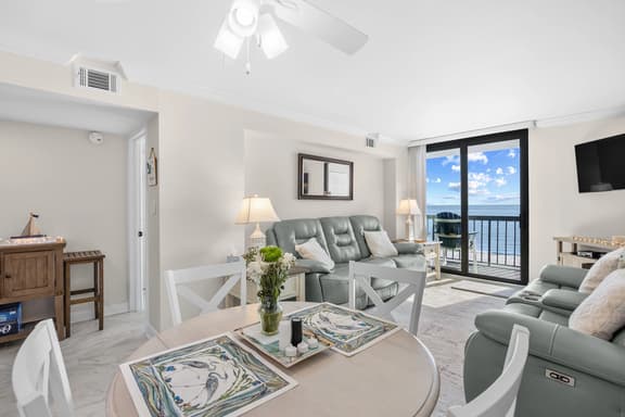 Waterpointe 1 Unit 702 - Image 1