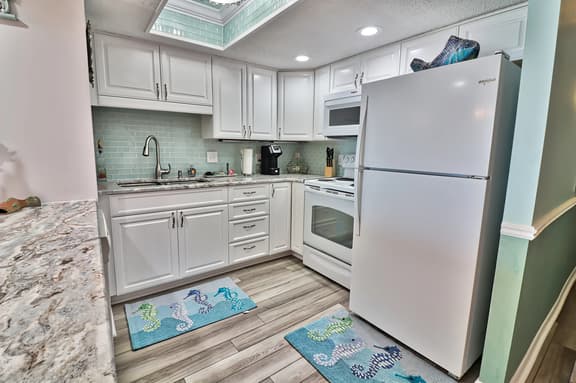 Waterpointe 1 Unit 1007 - Image 1