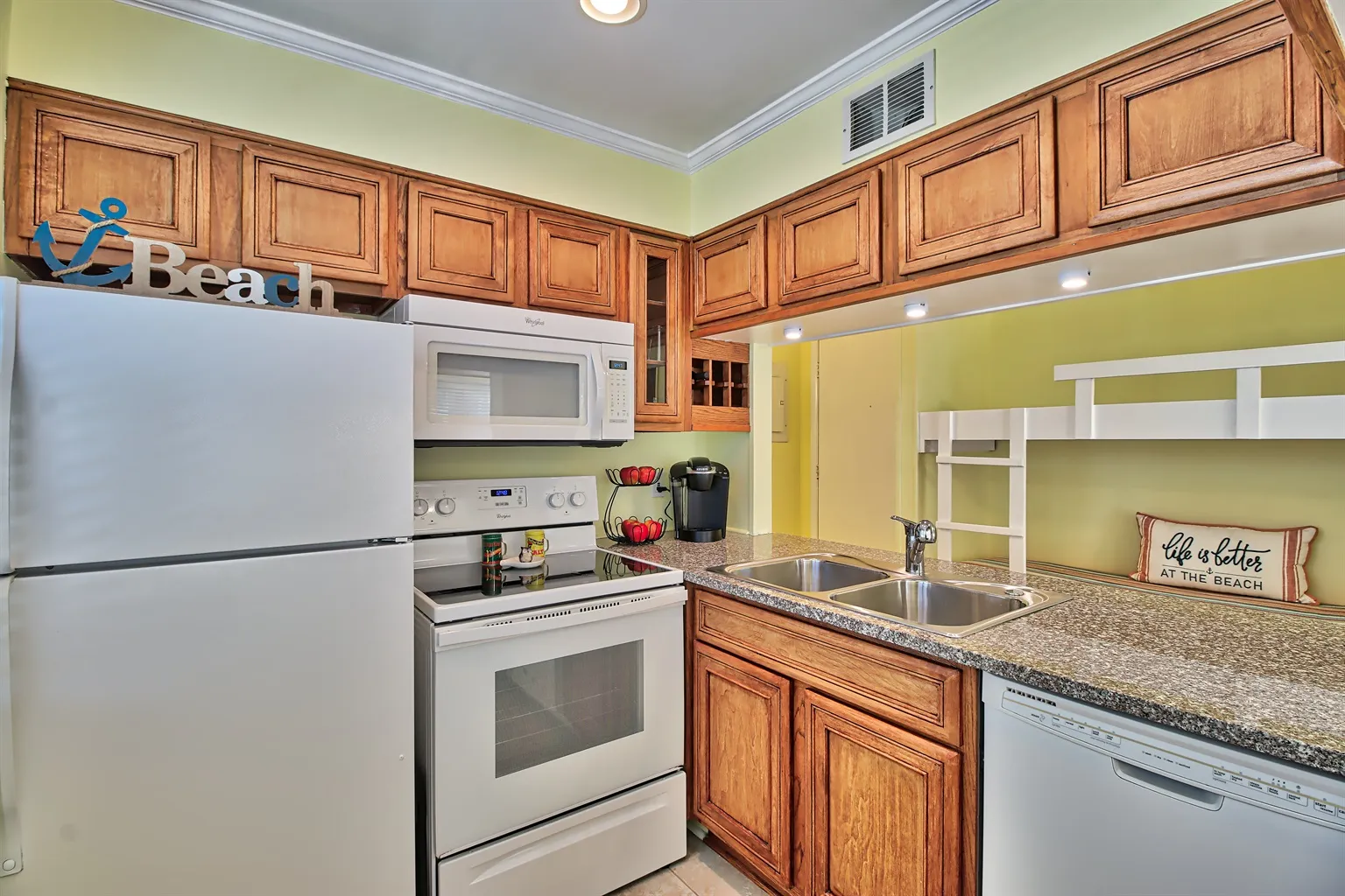 full kitchen