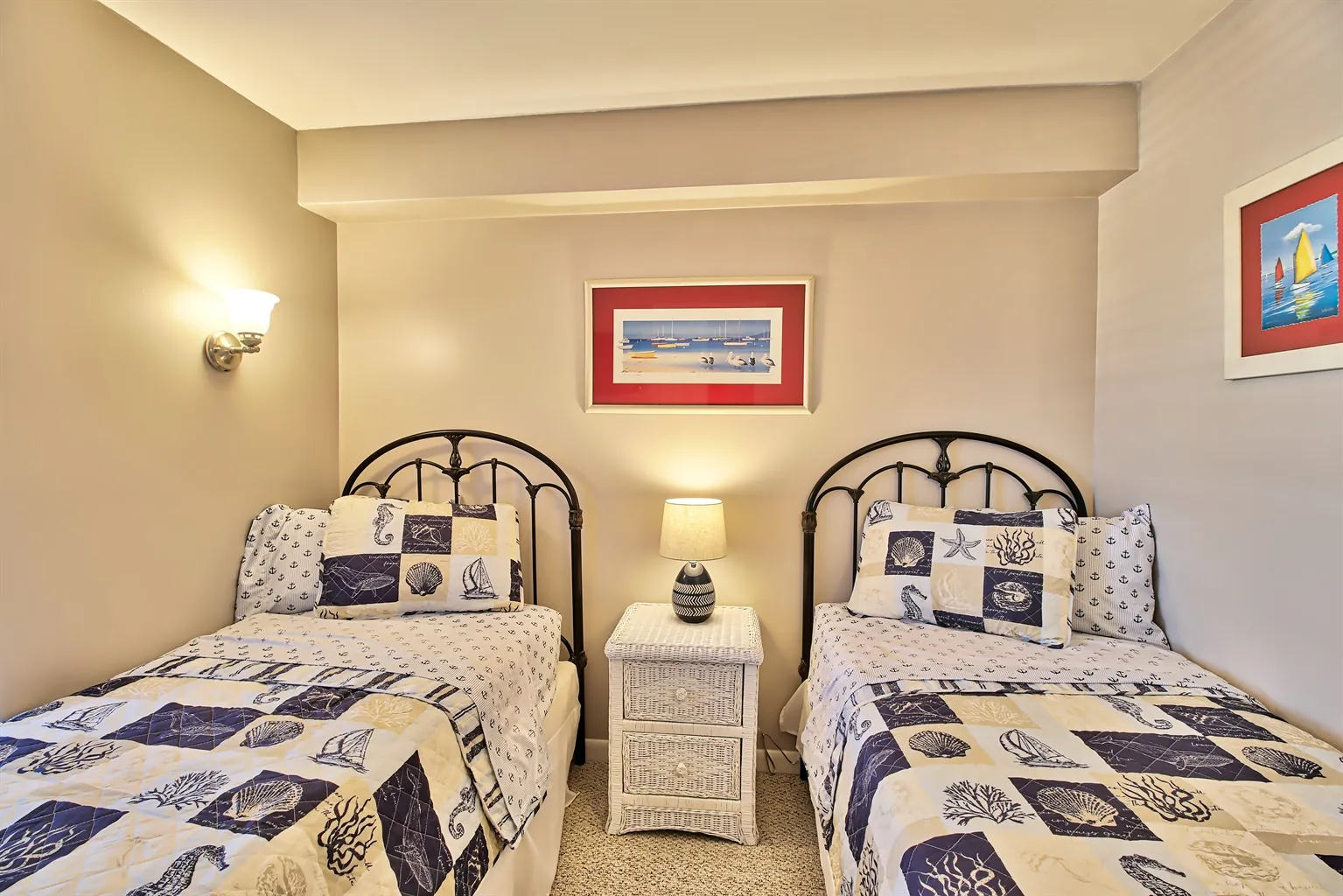 twin bedroom