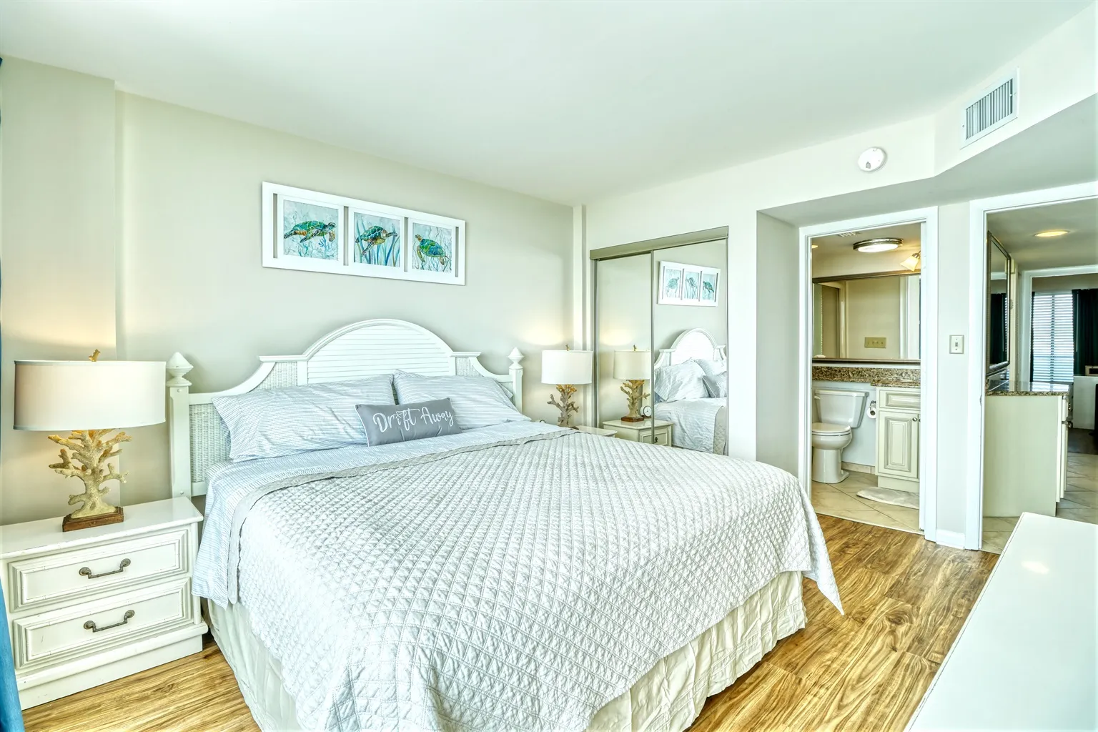 Master suite/bath