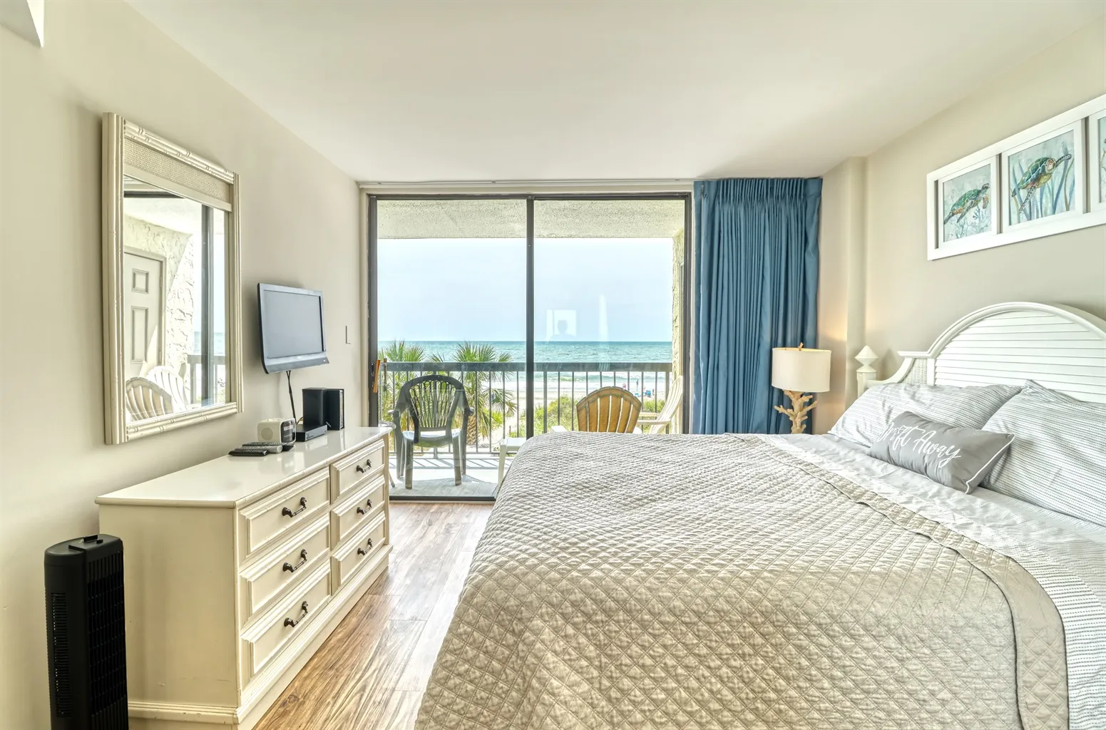 Master suite on ocean