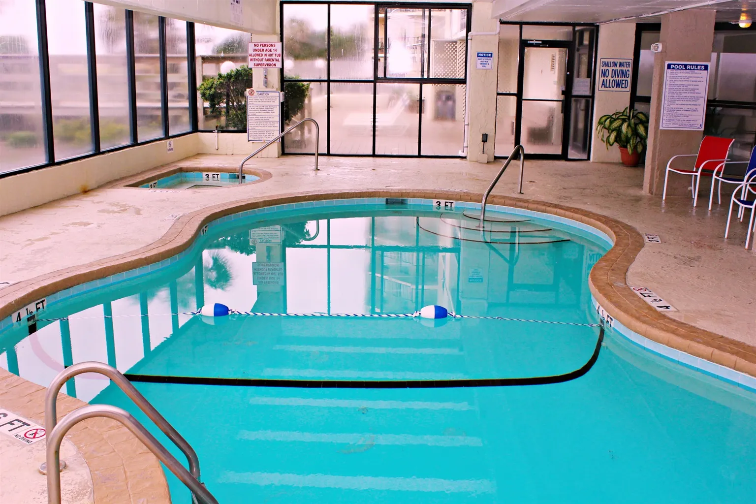 indoor pool/hot tub