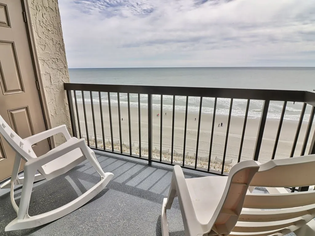 balcony off master