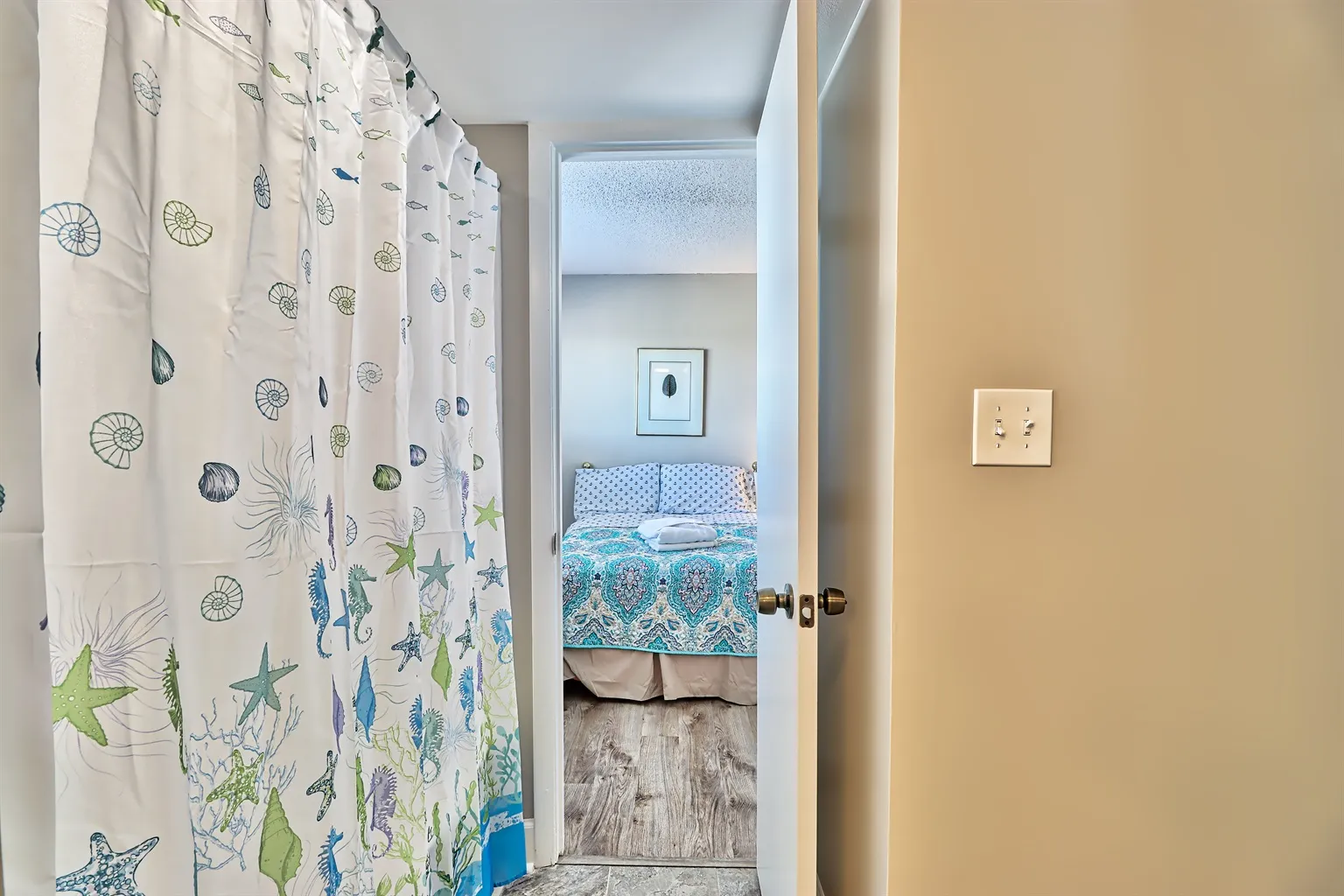 3rd bath tub/shower