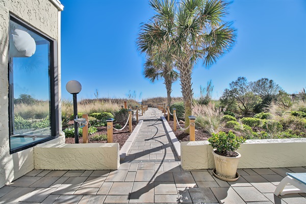 walk way to beach