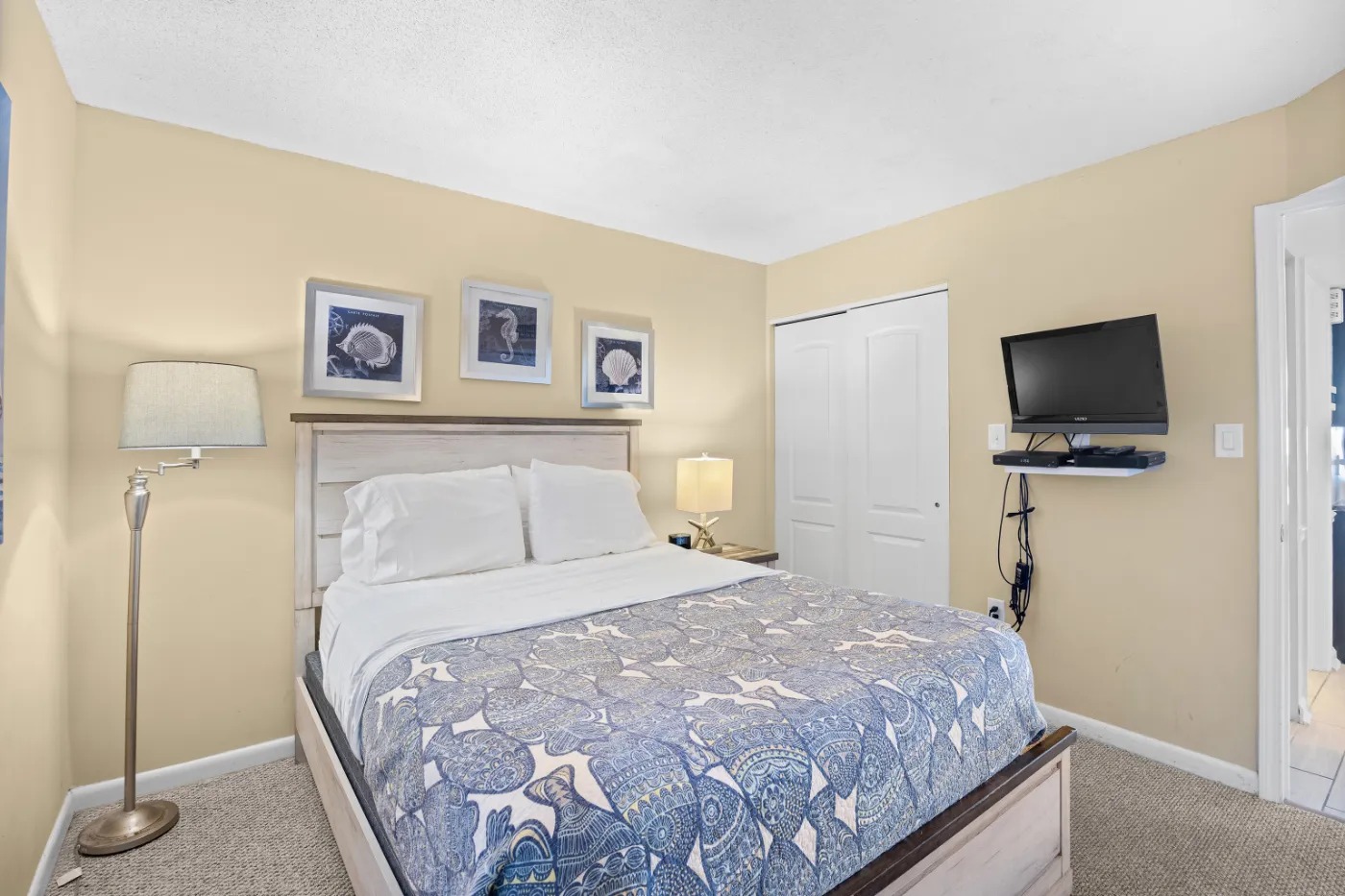 2nd bedroom