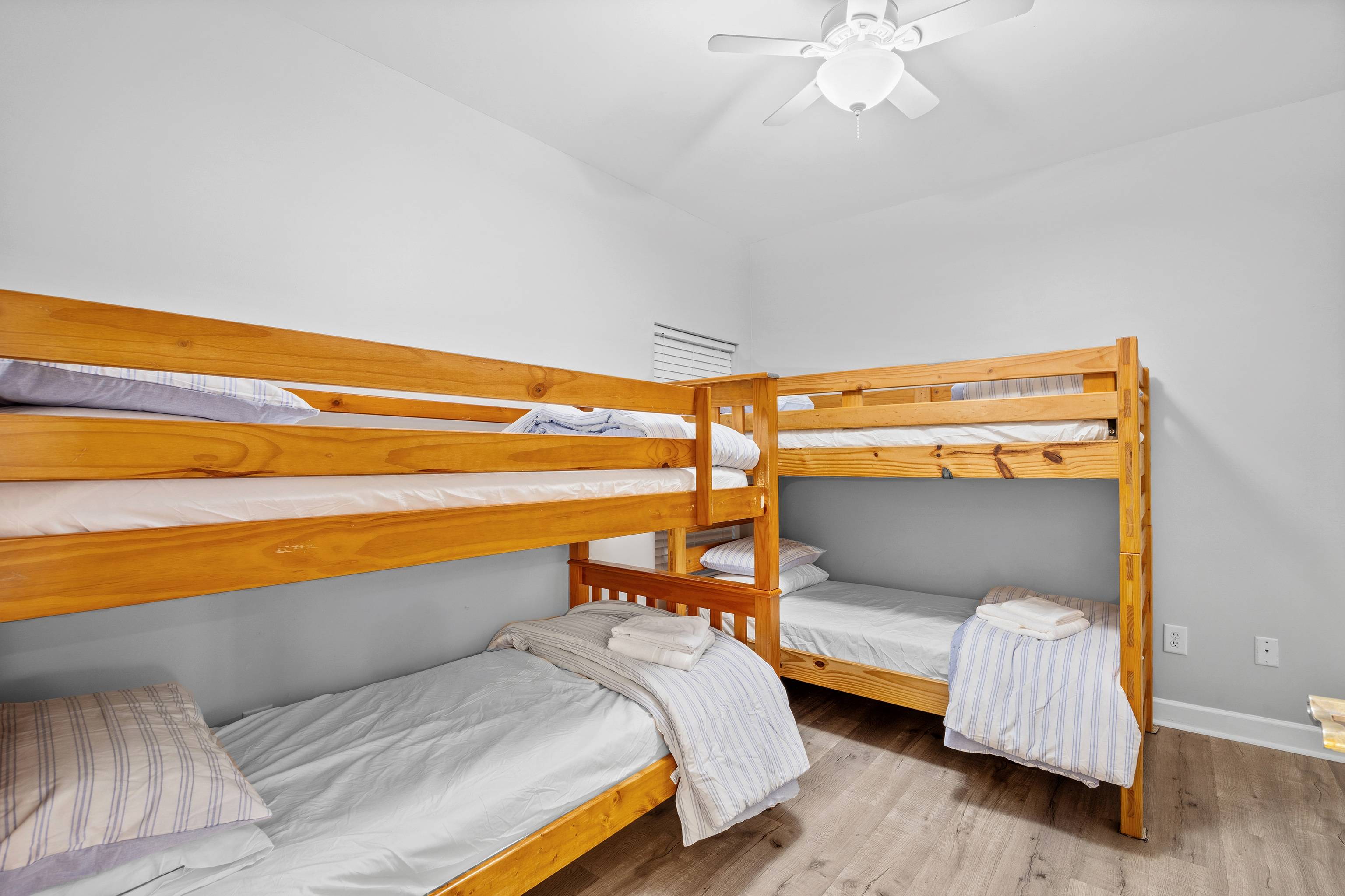 #5 bunk bedroom